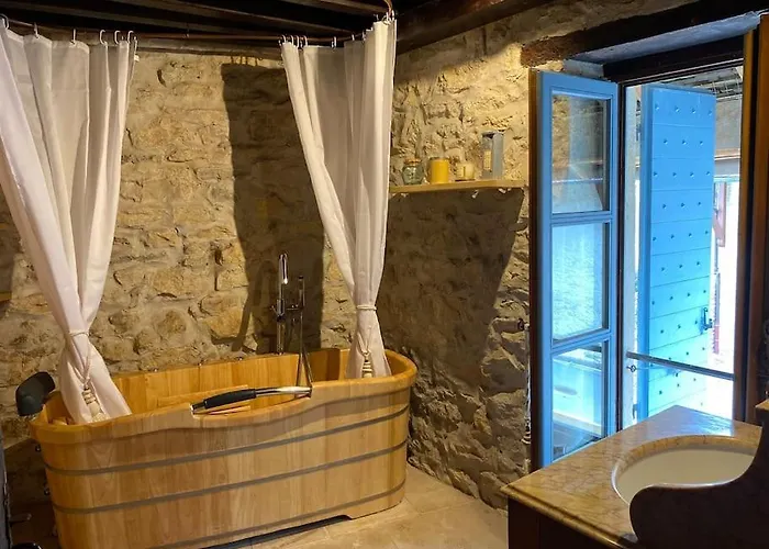 Hébergement de vacances Château Ferme *