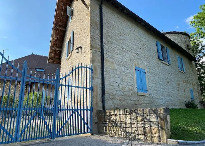 Hébergement de vacances Château Ferme Frontonas