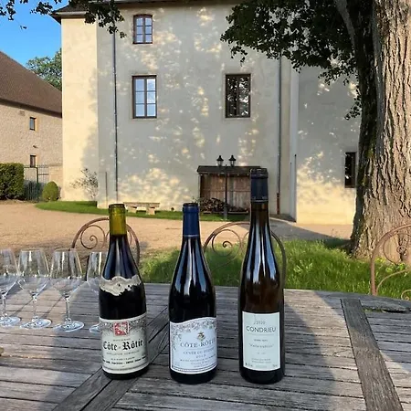 Hébergement de vacances Chateau Ferme *